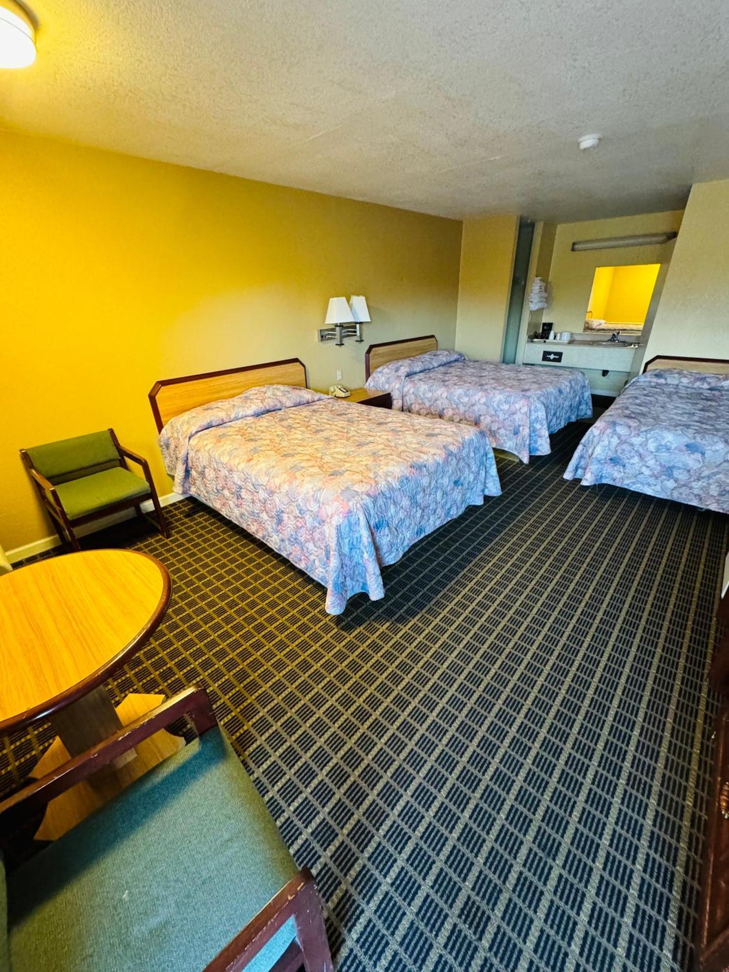 Mount Whitney Motel โลนไพน์ ภายนอก รูปภาพ